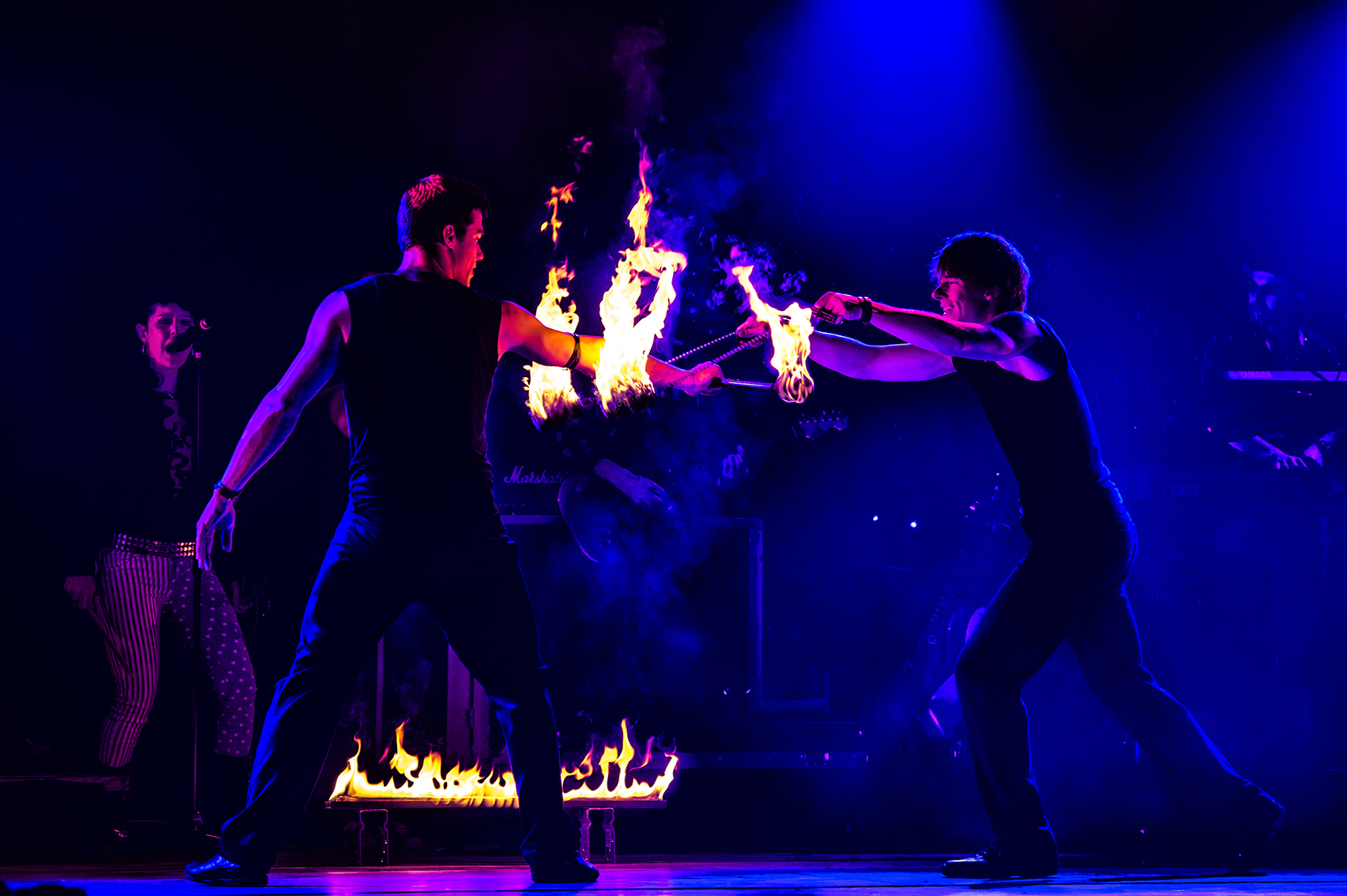 320_rock_circus_2013